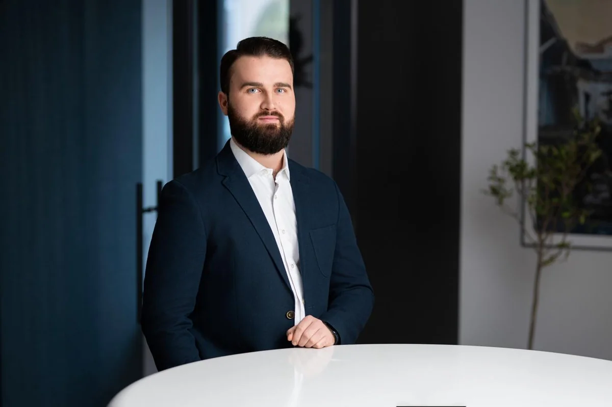 Ričardas Jankelaitis – MB Rivlasta vadovas, atestuotas statinio statybos ir techninės priežiūros vadovas